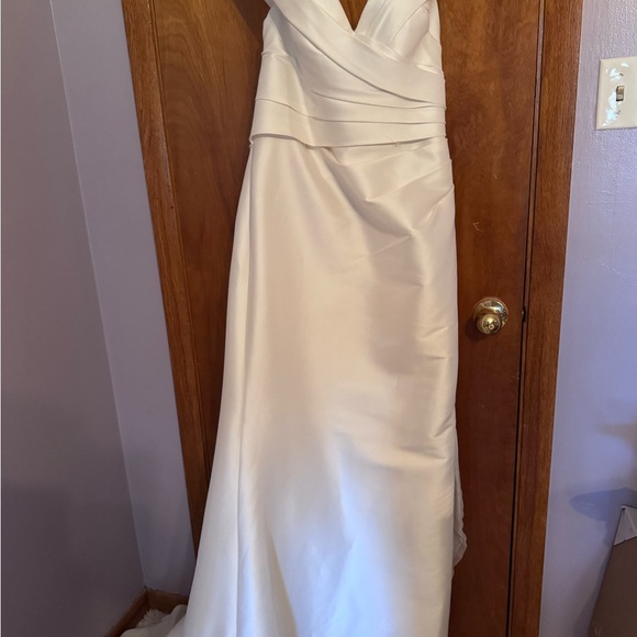 Source Unknown Cream Wedding Dress - Picture 4 of 6